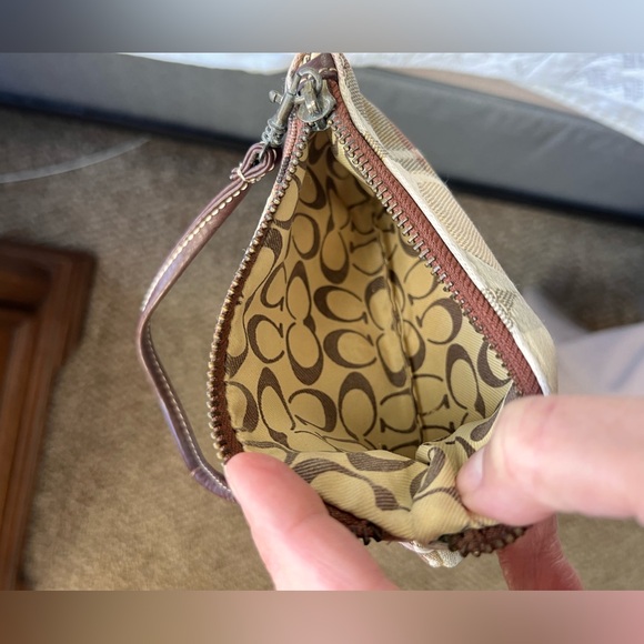 COACH Wristlet - Picture 3 of 3